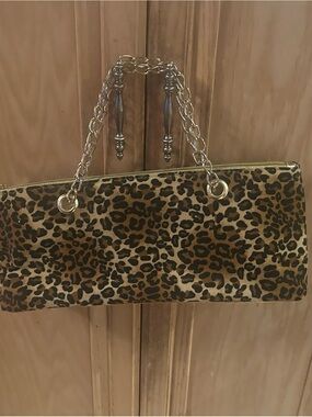 Leopard Print Chain-Handle Shoulder Bag, plus as an added bonus it’s insulated!